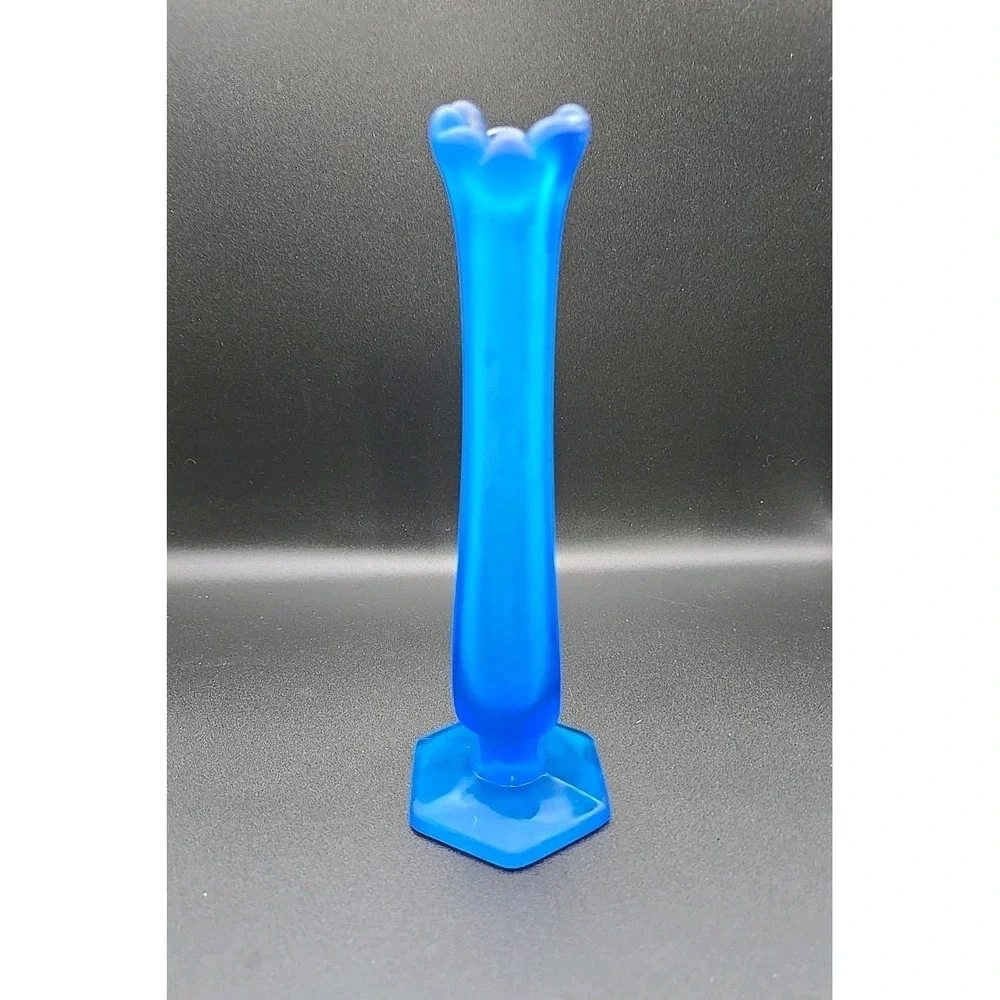 Vintage Westmoreland Blue Mist Swung Vase Satin Frosted Hexagon Base GUC - Picture 1 of 5
